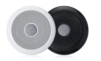 Морські стовпчики Garmin Fusion XS-F77CWB 7.7" серія XS Classic White/Black 010-02197-00 — фото 1